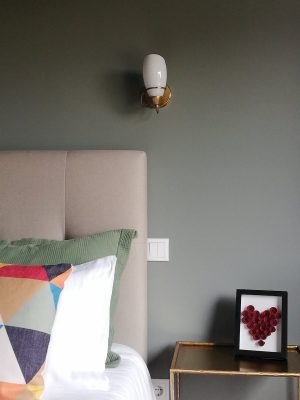 eca-agora-guest-house-vila-do-conde-the-egypt-room-2-individual-beds-sofa-bed-bathroom-with-meating-area-slider-8